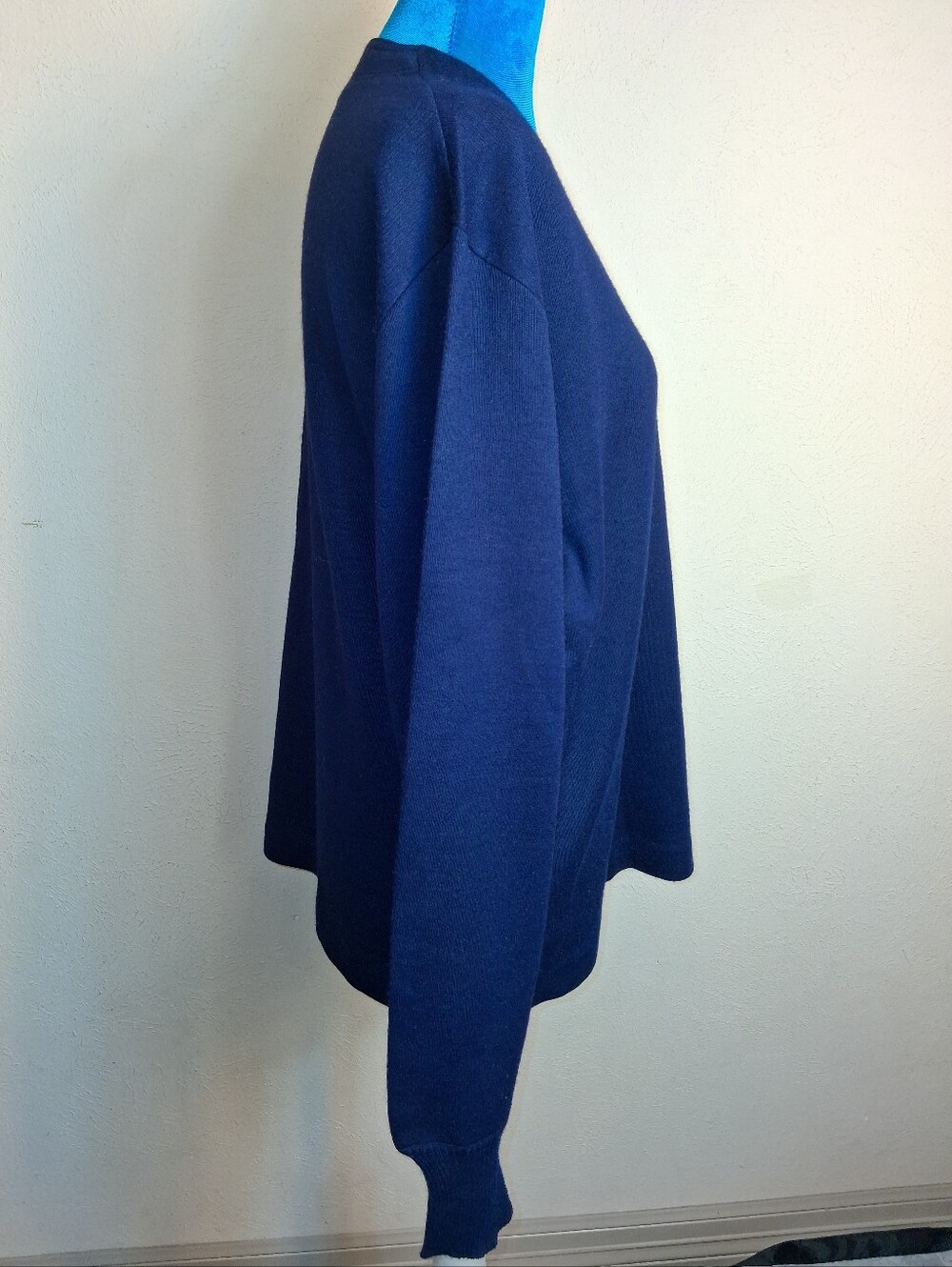 Vintage Unisex-Grandpacore Damonen's Made in Italy Navy VNeck Knit Sweater